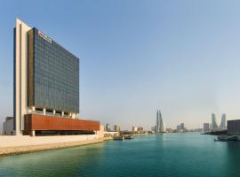 Hilton Garden Inn Bahrain Bay, хотел в Манама