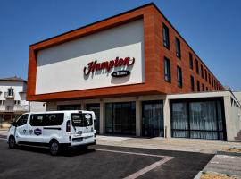 Hampton By Hilton Toulouse Airport, hotel di Blagnac