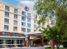 DoubleTree by Hilton Hotel Boston Bayside, khách sạn 3 sao ở Boston