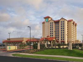 Embassy Suites San Marcos Hotel Conference Center, hotel en San Marcos