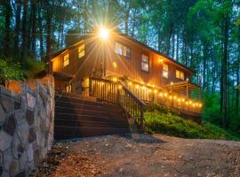 The Eagle's Nest Mountain Cabin Gatlinburg, hótel í Gatlinburg