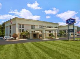 Hampton Inn Sevierville、セバービルのホテル