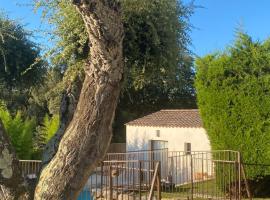 Le Cabanon de Val, B&B in Gassin