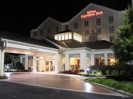 Hilton Garden Inn Cincinnati Blue Ash, хотел в Блу Аш