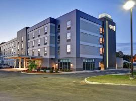 Home2 Suites By Hilton Walpole Foxborough، فندق في فوكسبوروه