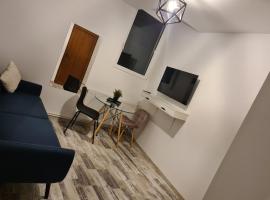 Luxury Mall First apartments, hotel em Bacau