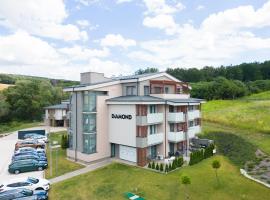 Apartmány Meghan, hotel a Podhájska