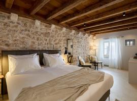 Modern Stone House, luxury suites in Dubrovnik Old Town, hotelli kohteessa Dubrovnik