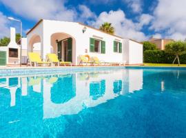 Villa Gelabert Ametller, hotel di Cala' en Bosch