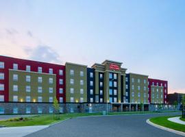 Hampton Inn & Suites Edmonton St. Albert, Ab, хотел с басейни в Едмънтън