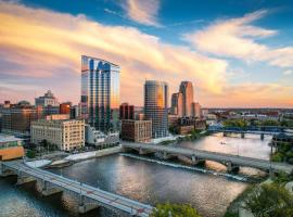 Amway Grand Plaza Hotel, Curio Collection by Hilton, hotell i Grand Rapids