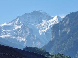 Mountain-Lake Apartment 2, hotel em Wilderswil