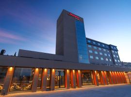 Hampton By Hilton Bariloche، فندق يسمح بالحيوانات الأليفة في سان كارلوس دي باريلوتشي