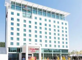 Hampton Inn by Hilton Leon