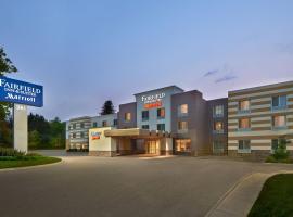 Fairfield Inn & Suites by Marriott Barrie, khách sạn ở Barrie