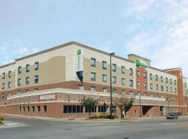 Holiday Inn Omaha Downtown - Waterpark, an IHG Hotel, Hotel in Omaha