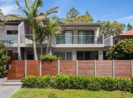 Clifftop on Cowlishaw - A Redhead Beach Retreat, hotel en Newcastle