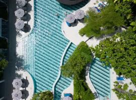 The Royal Paradise Hotel & Spa - SHA Extra Plus, hotel i Patong Beach