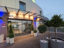 Holiday Inn Express Paris - Velizy, an IHG Hotel โรงแรมในเวลีซี-วิลลาคูเบลย์