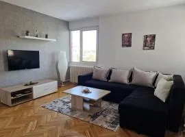 Niko-Max Apartment