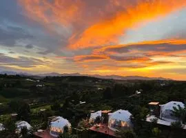 Đamb'ri Top View Farmstay & Glamping