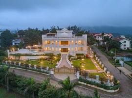 The Mansion By Stayscape Villas, hotell i Khandala