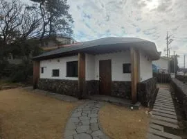 Joohane Jejudo House