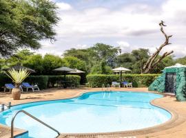 Sentrim Amboseli Lodge, hotel na may pool sa Amboseli