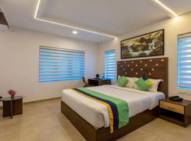 Treebo vSaffron Regency, Punnamada Lake – hotel w mieście Alappuzha