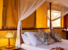 Sentrim Tsavo Lodge, chalé alpino em Tsavo