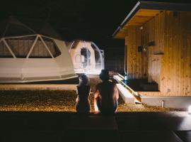 dots by Dot Glamping Suite 001, місце для глемпінгу у місті Фудзі-Каваґутіко