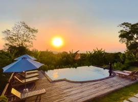 Sunset Hill Lembongan, hotel em Nusa Lembongan