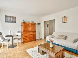 Splendid 1BR Apt in Lazare Hoche