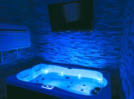 Studette avec SPA & Jacuzzi, viešbutis mieste Setas