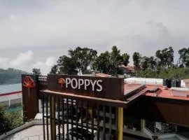 Poppys Pleasant Stay