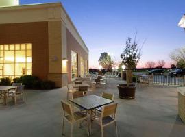 Embassy Suites Northwest Arkansas - Hotel, Spa & Convention Center, hotel Rogersben