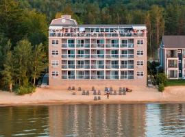 Alexandra Inn, hotel na praia em Traverse City