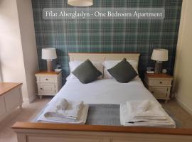 Llew Accommodation - The Townhouse, παραθεριστική κατοικία σε Beddgelert