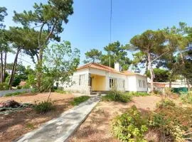 Sintra V4 house with garden in Colares