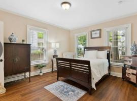 Beautiful Studio Apartment in Historic House, hotel a New Haven