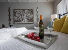 Honeysuckle Villa- Romantic Getaway, hotel en Sedona