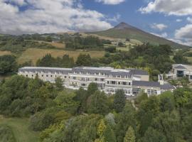 The Glenview Hotel & Leisure Club, hotel v mestu Newtown Mount Kennedy