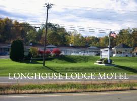 Longhouse Lodge Motel, hotel sa Watkins Glen