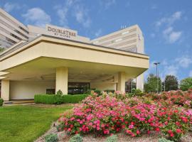 DoubleTree by Hilton Hotel Newark Airport, hotel em Newark