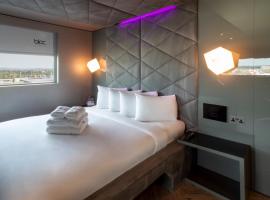 Bloc Hotel London Gatwick Airport, Hotel in Horley