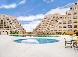 Bab Al Bahr Residence - Blue Collection Holiday Homes, hotel v destinaci Ras al Khaimah