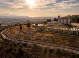 Castello Bonaria Wine & Spa Resort, hotel em Campiglia Marittima