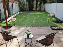 Lux & Cozy Apt + Garden +Jaccuzi، فندق في أنتويرب