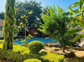 Birdville BNB Guest House, hotel di Gaborone