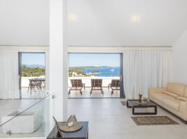 Maki Exclusive Apartments, hótel í Hvar